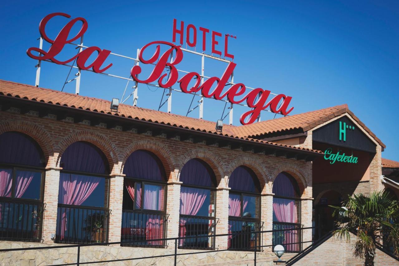La Almunia de Doña Godina Hotel La Bodega מראה חיצוני תמונה