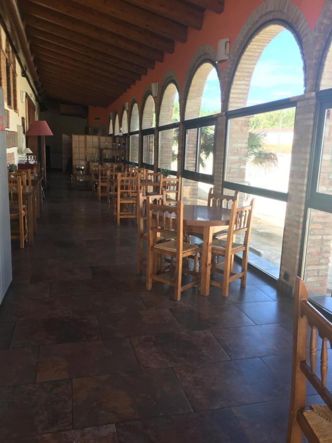 La Almunia de Doña Godina Hotel La Bodega מראה חיצוני תמונה