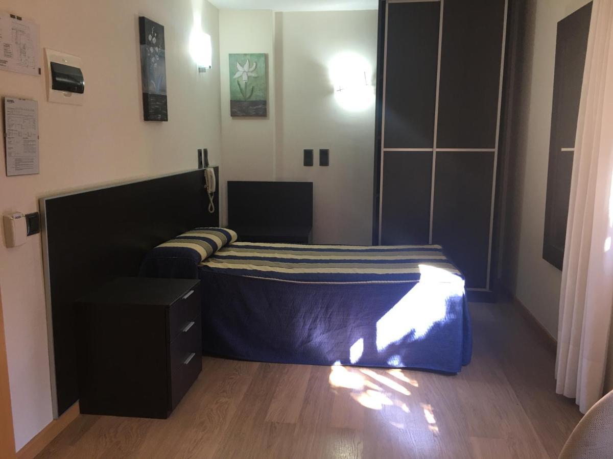 La Almunia de Doña Godina Hotel La Bodega מראה חיצוני תמונה