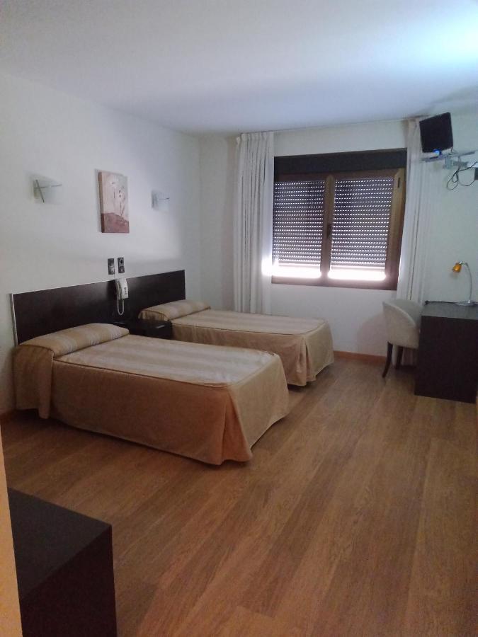La Almunia de Doña Godina Hotel La Bodega מראה חיצוני תמונה